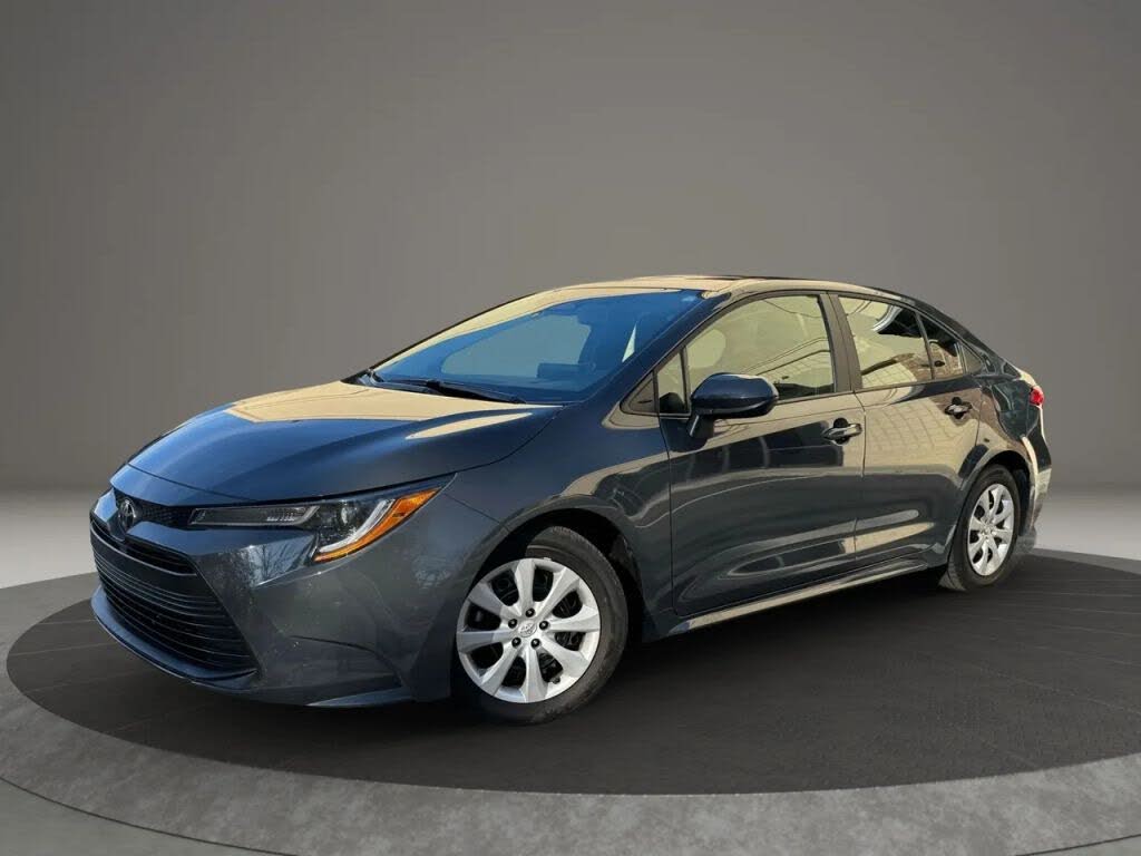 2025 Toyota Corolla LE FWD