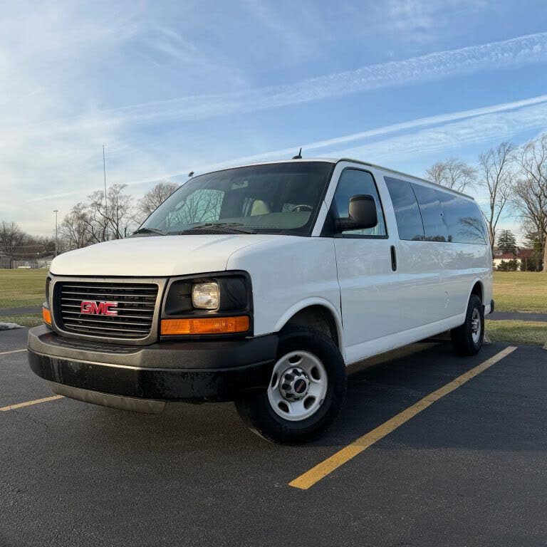 2015 GMC Savana LS 3500