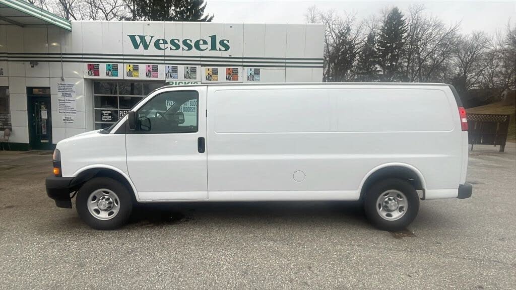 2020 Chevrolet Express Cargo 2500 Extended RWD