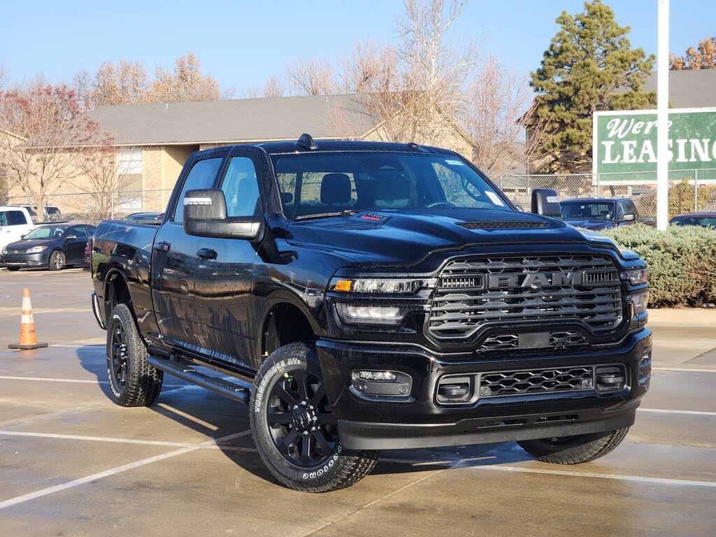 2026 RAM 2500 Black Express Crew Cab 4WD