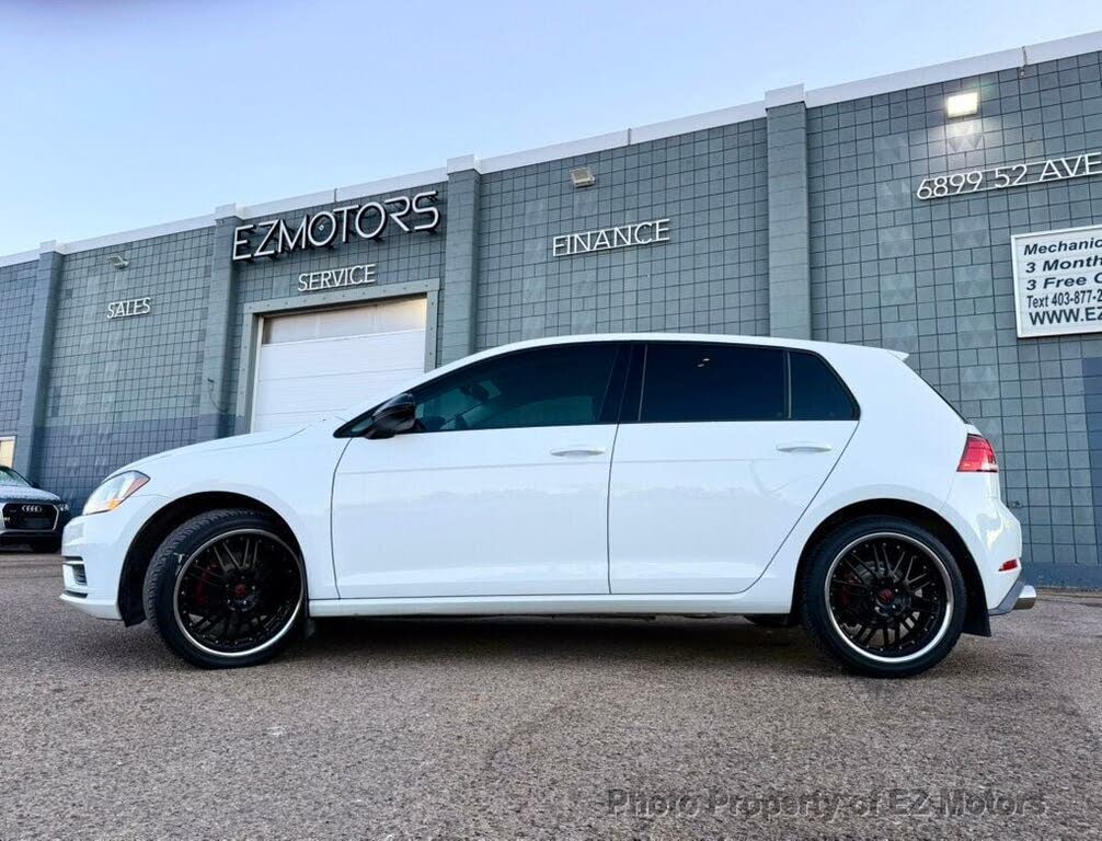 Volkswagen Golf 1.8T Trendline 4-Door FWD 2018