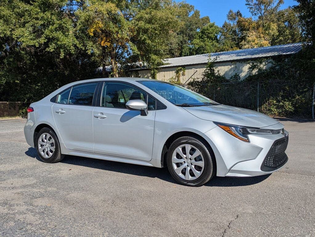 2022 Toyota Corolla LE FWD