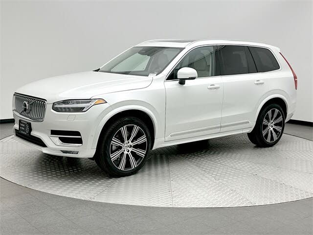 2025 Volvo XC90 B6 Plus Bright Theme 7-Passenger AWD