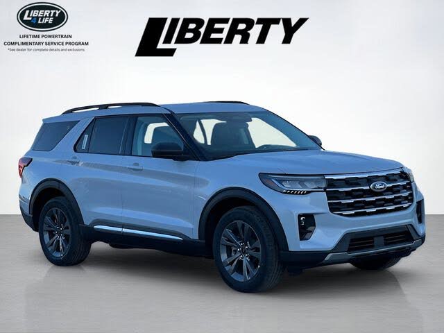 2025 Ford Explorer Active AWD