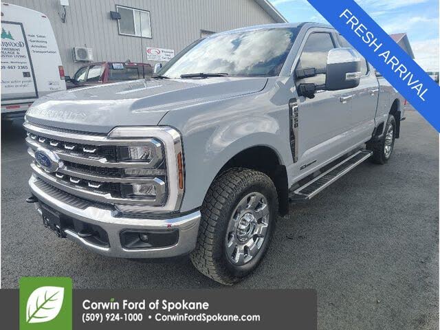 2025 Ford F-350 Super Duty Lariat Crew Cab 4WD