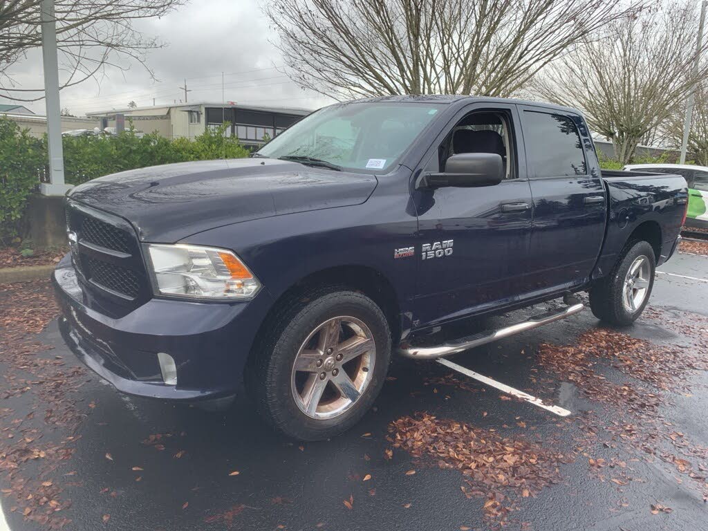 2016 RAM 1500 Express Crew Cab 4WD