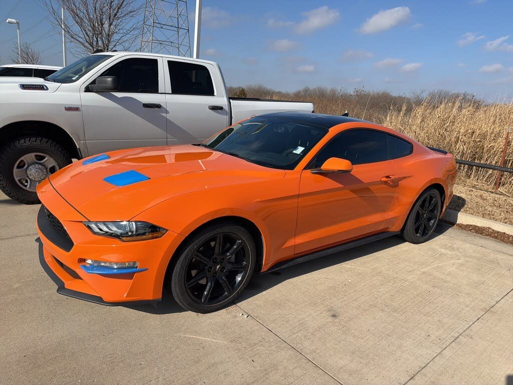 2020 Ford Mustang EcoBoost Premium Coupe RWD