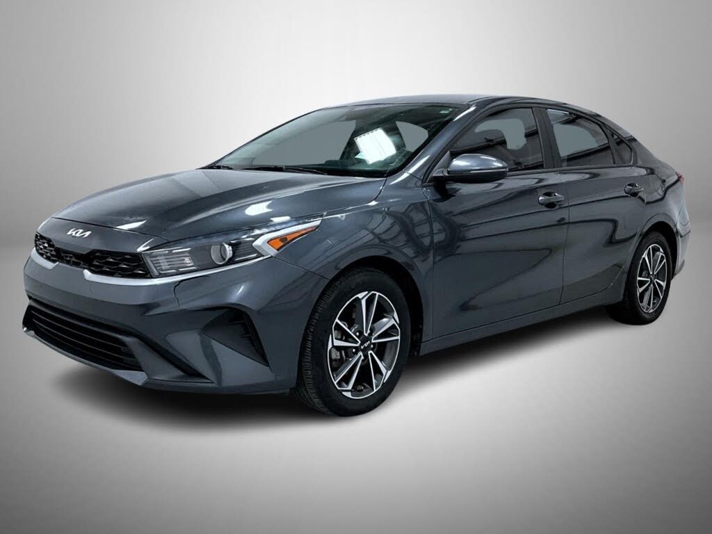 2022 Kia Forte LXS FWD