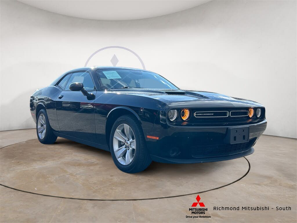 2023 Dodge Challenger SXT RWD