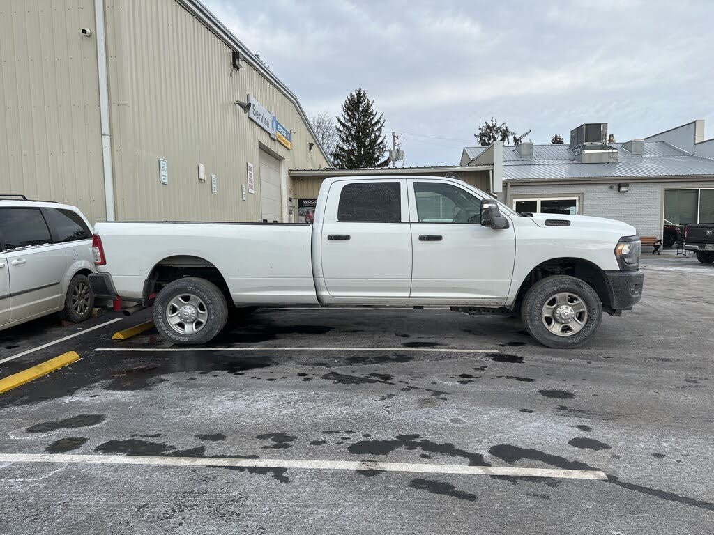 2023 RAM 3500 Tradesman Crew Cab LB 4WD