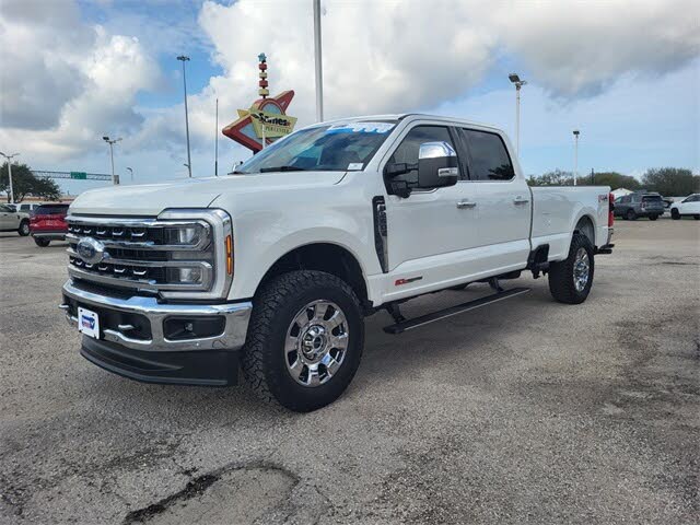 2024 Ford F-250 Super Duty Lariat Crew Cab 4WD