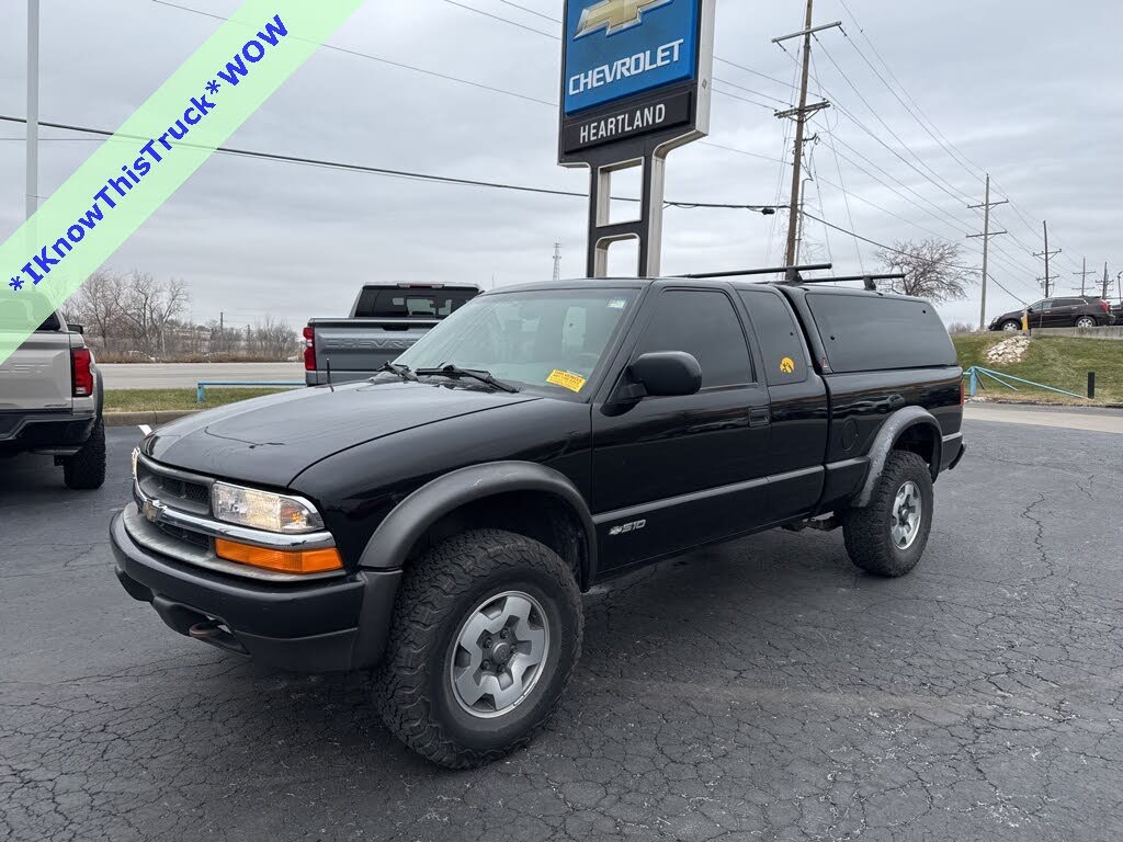2000 Chevrolet S-10 LS Extended Cab 4WD