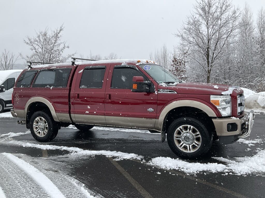 2013 Ford F-350 Super Duty King Ranch Crew Cab 4WD