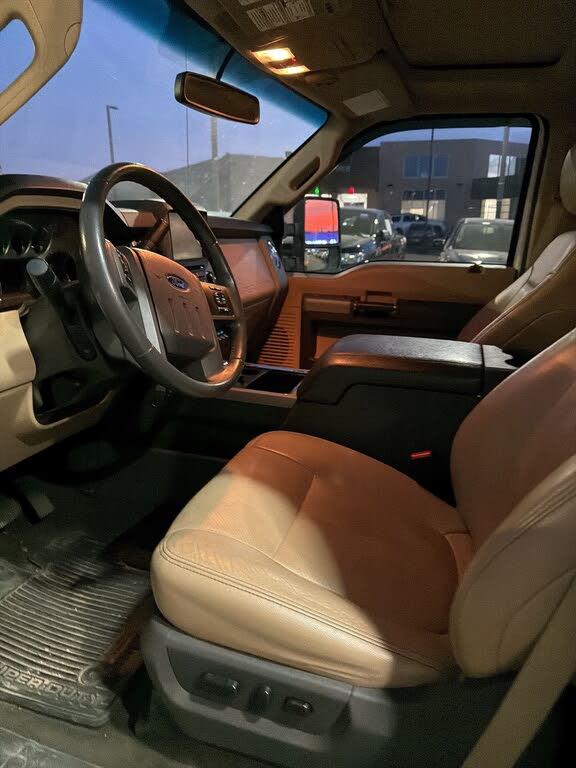 2016 Ford F-350 Super Duty Lariat Crew Cab LB DRW 4WD