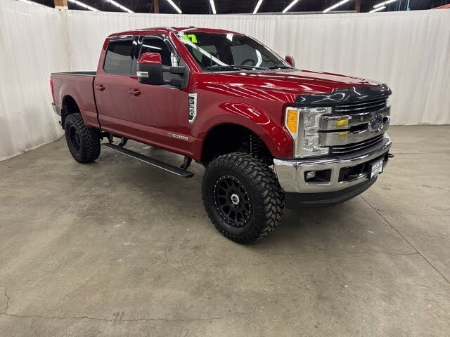 2017 Ford F-350 Super Duty Lariat Crew Cab 4WD