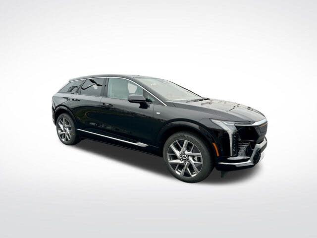 2026 Cadillac OPTIQ Luxury RWD