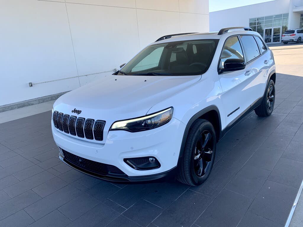 2023 Jeep Cherokee Altitude 4WD