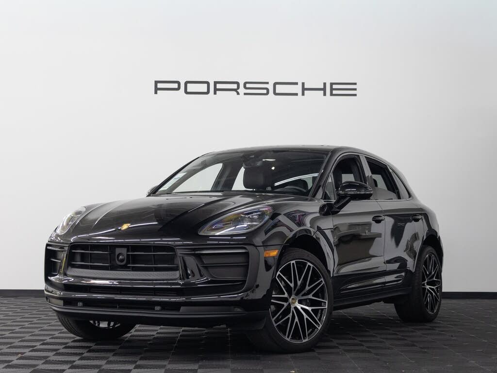 2023 Porsche Macan AWD