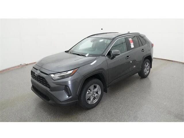 2025 Toyota RAV4 XLE FWD