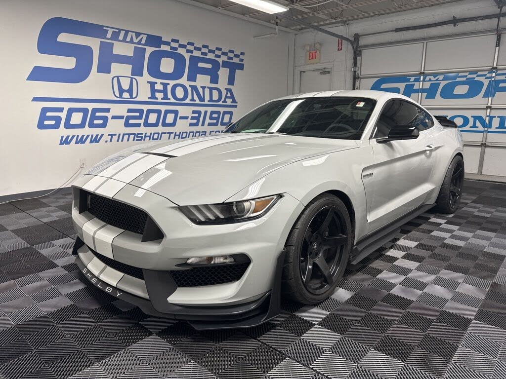 2017 Ford Mustang Shelby GT350 Fastback RWD