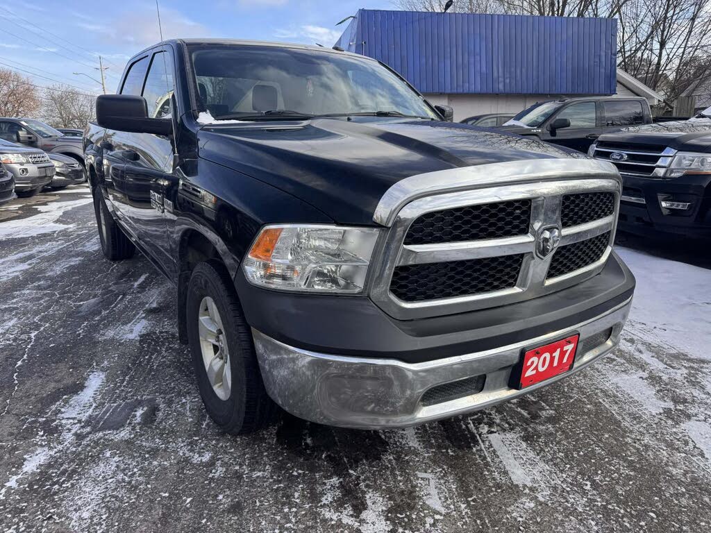 RAM 1500 ST Crew Cab 4WD 2017
