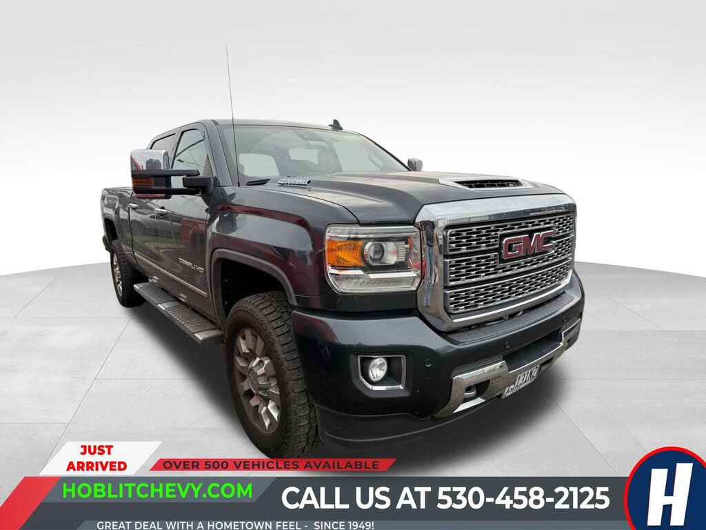 2018 GMC Sierra 2500HD Denali Crew Cab SB 4WD