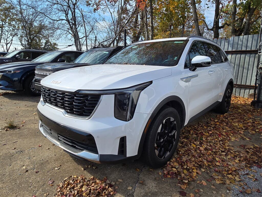 2024 Kia Sorento S FWD