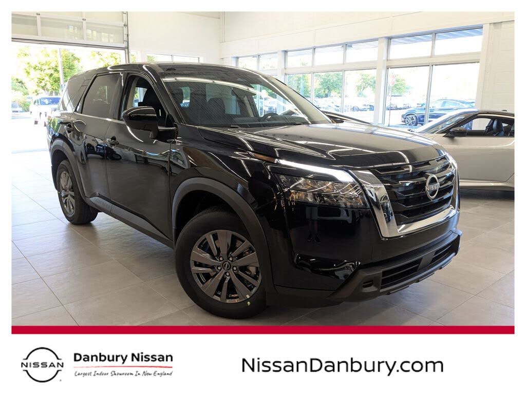 2025 Nissan Pathfinder S 4WD