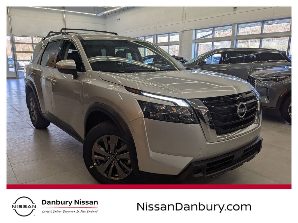 2025 Nissan Pathfinder SV 4WD