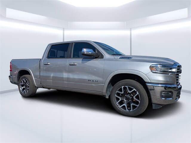 2025 RAM 1500 Laramie Crew Cab 4WD