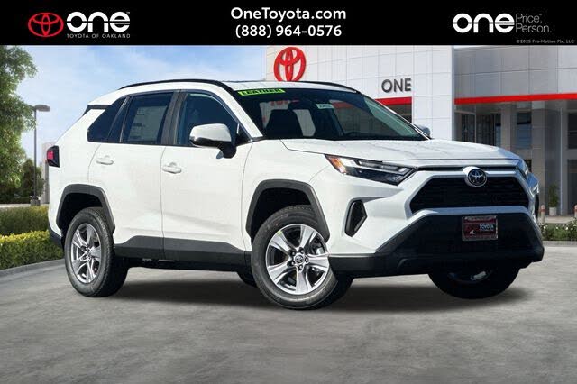 2025 Toyota RAV4 XLE AWD