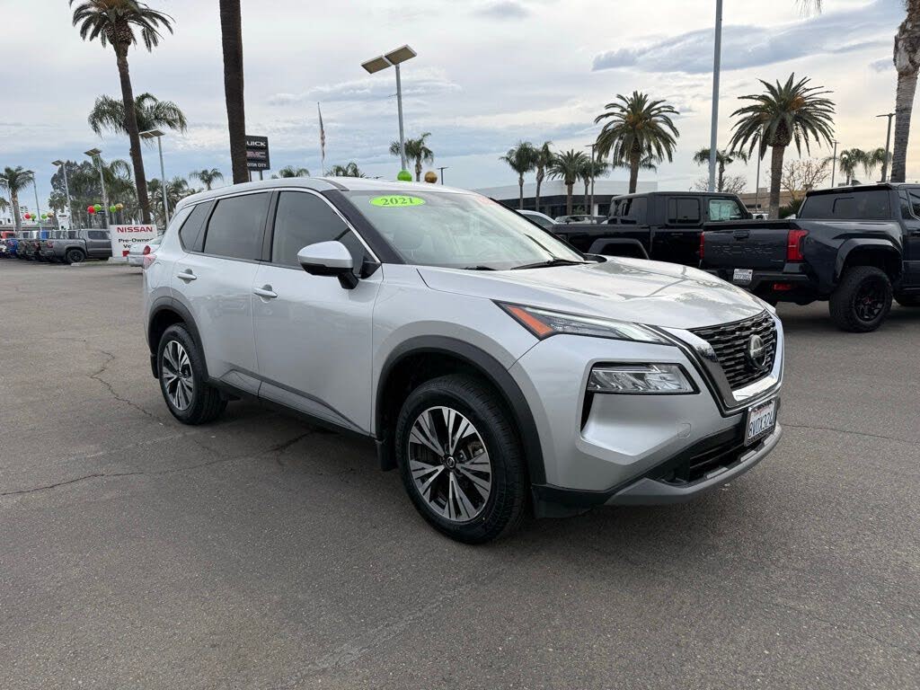 2021 Nissan Rogue SV FWD