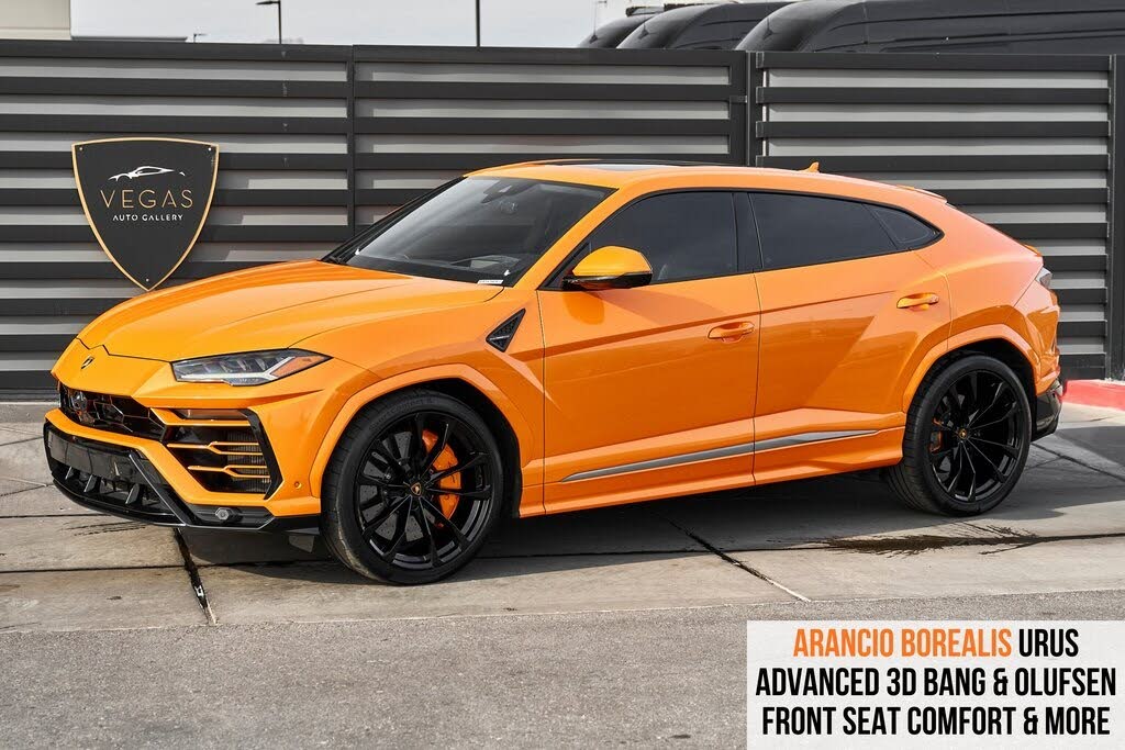 2022 Lamborghini Urus AWD