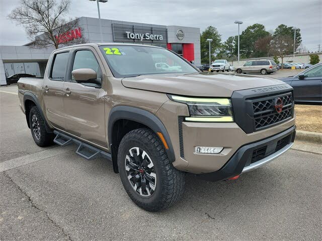 2022 Nissan Frontier PRO-4X Crew Cab 4WD