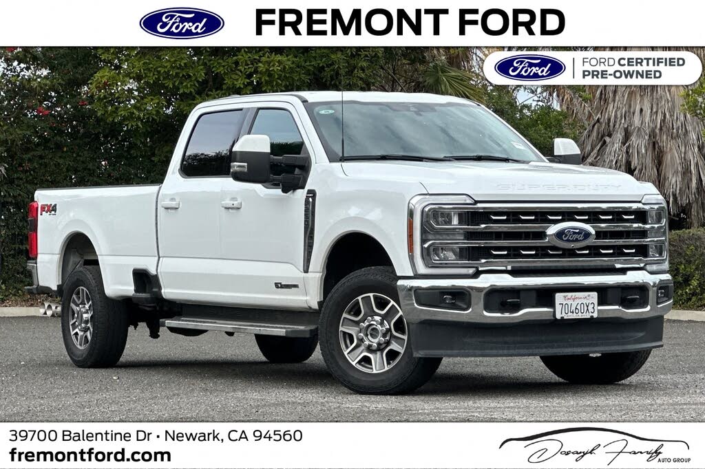 2023 Ford F-250 Super Duty Lariat Crew Cab 4WD