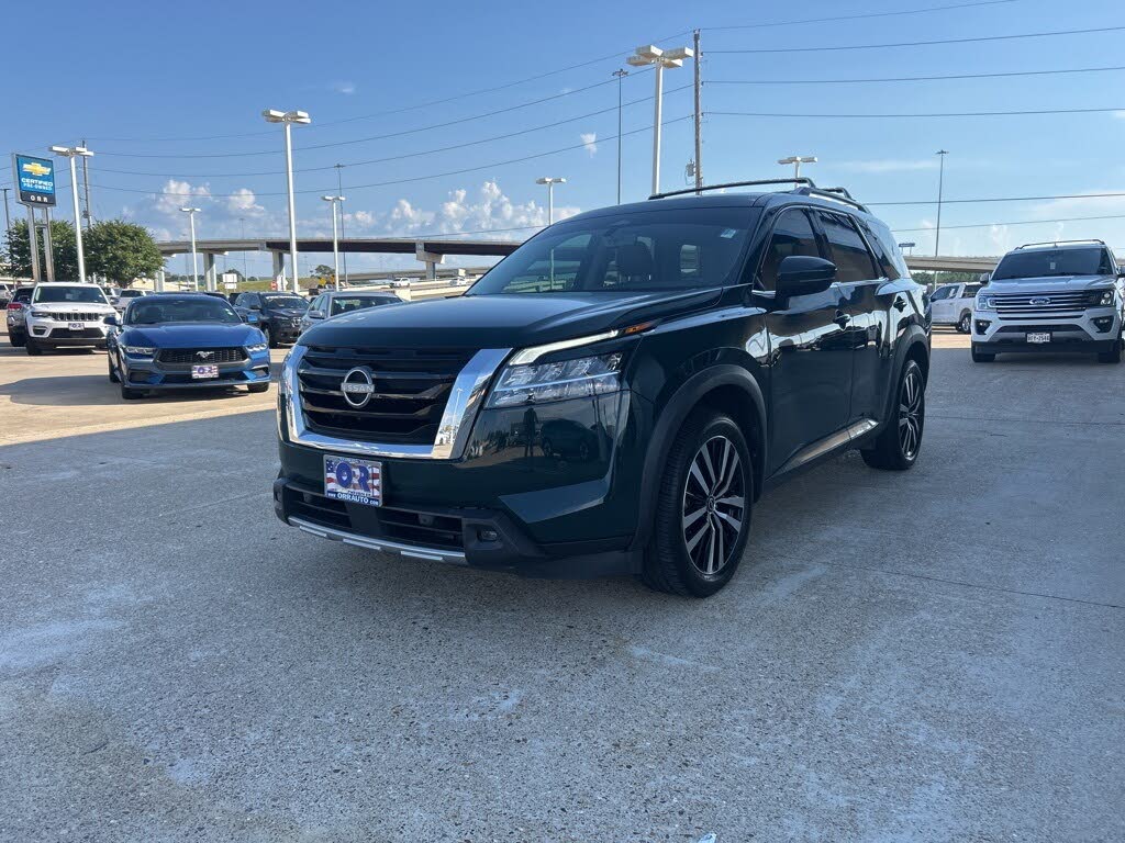 2023 Nissan Pathfinder Platinum 4WD
