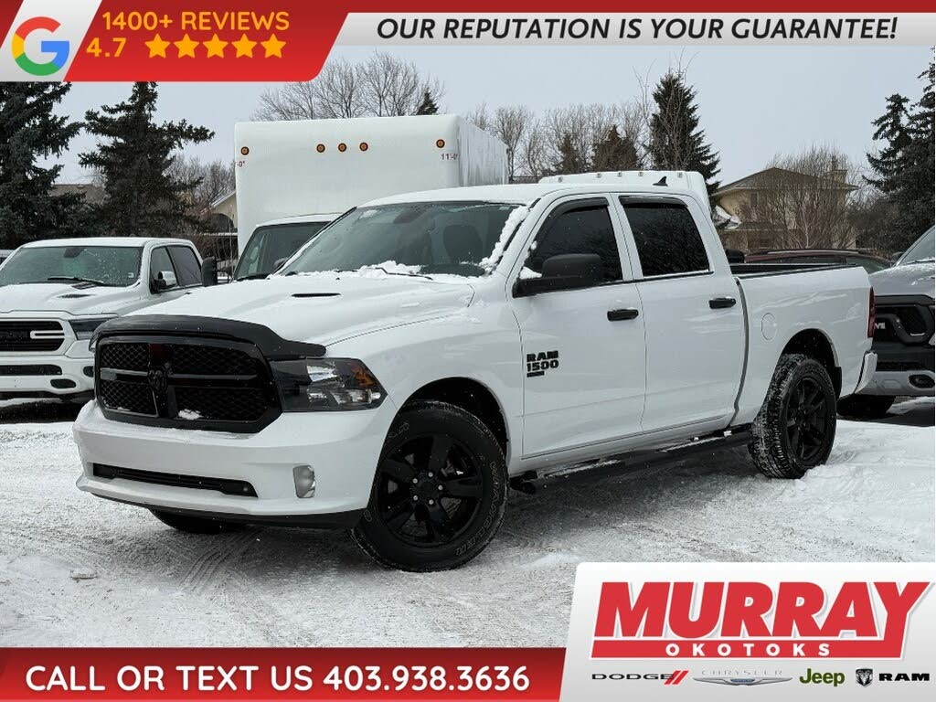 RAM 1500 Classic Express Crew Cab 4WD 2023