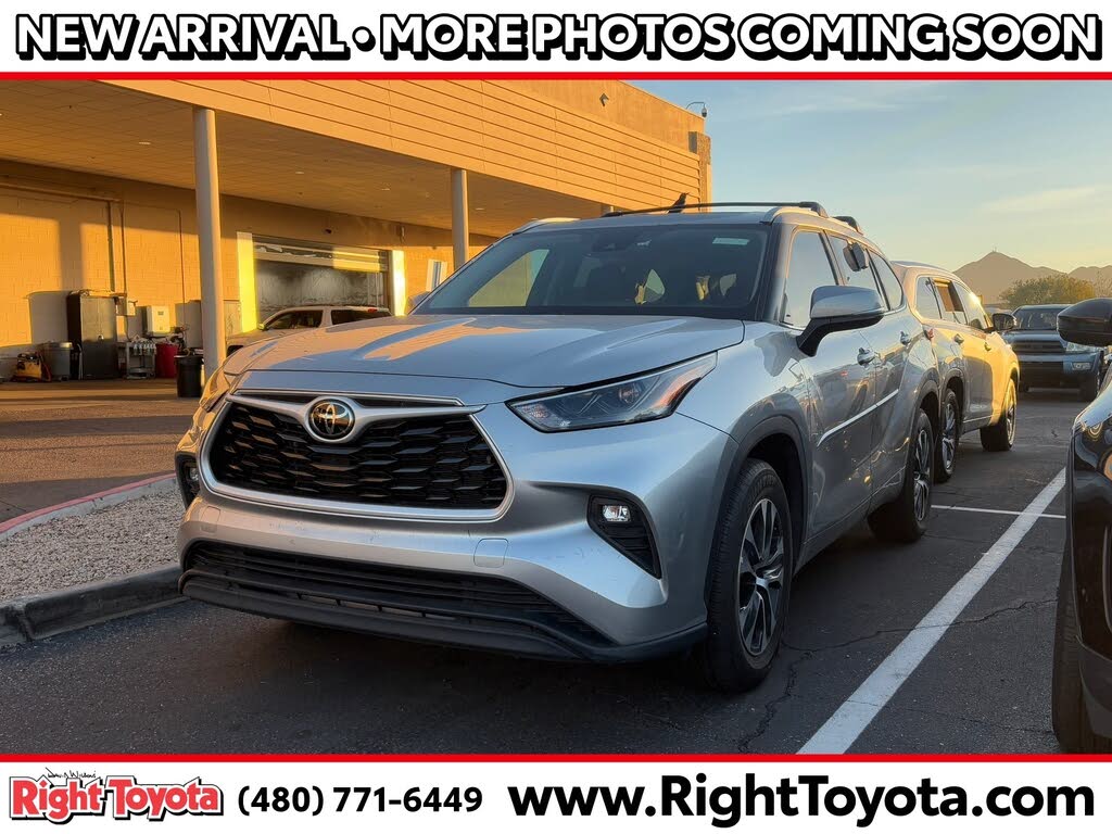2023 Toyota Highlander XLE FWD