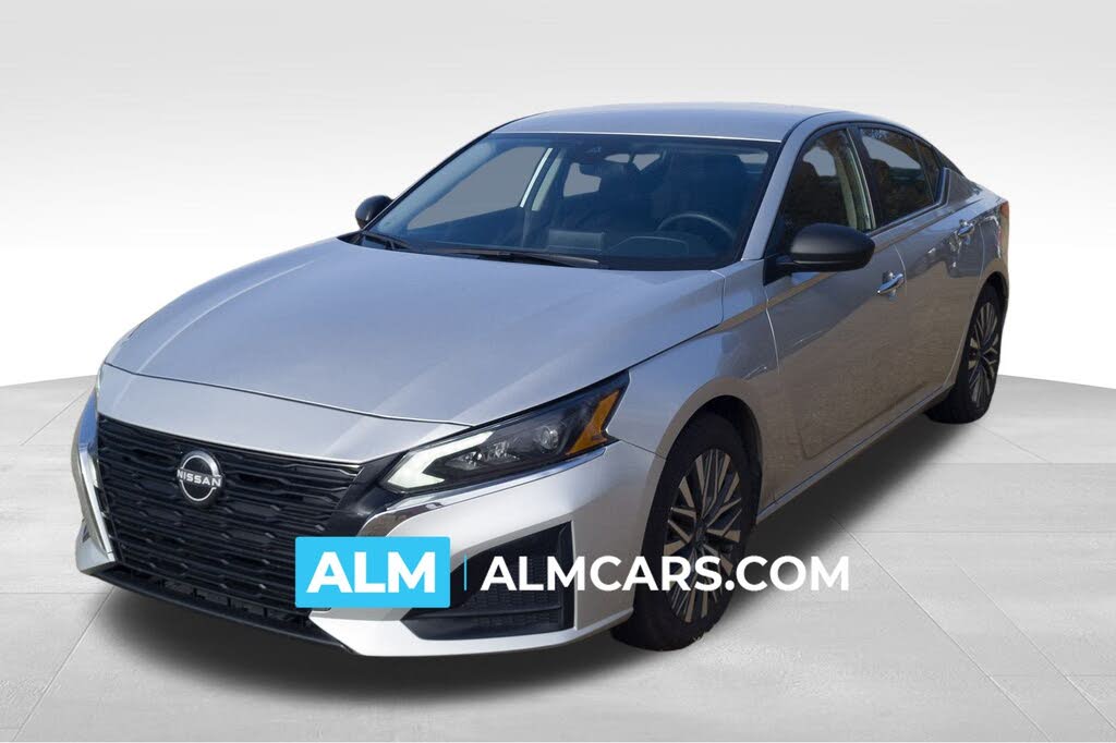 2024 Nissan Altima 2.5 SV FWD