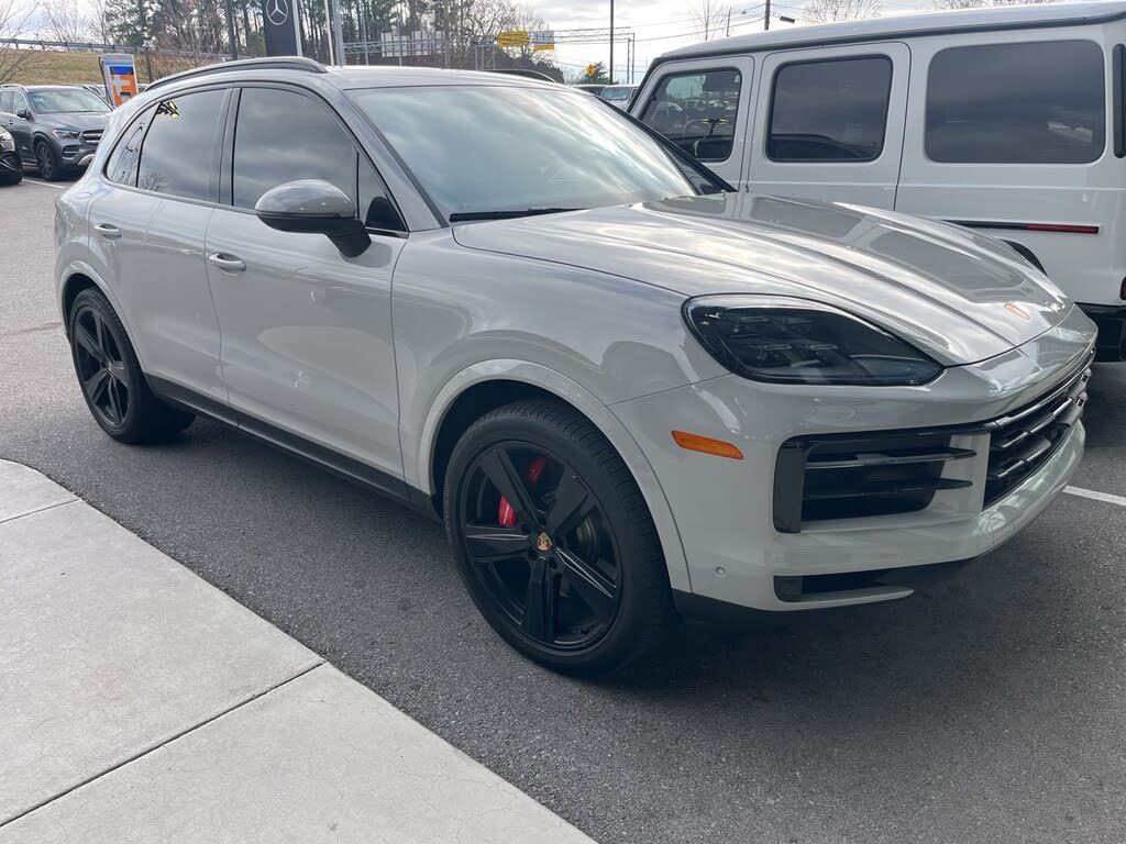 2024 Porsche Cayenne S AWD