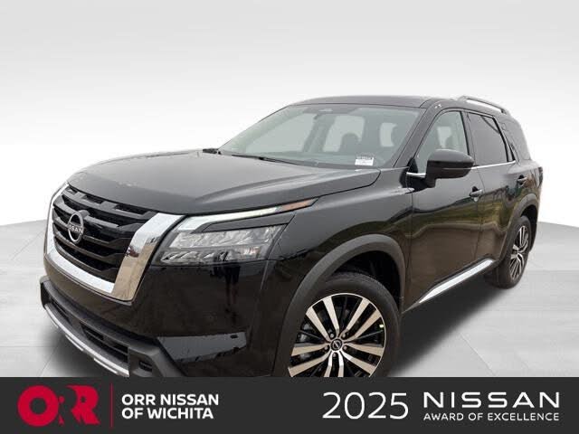 2025 Nissan Pathfinder Platinum FWD