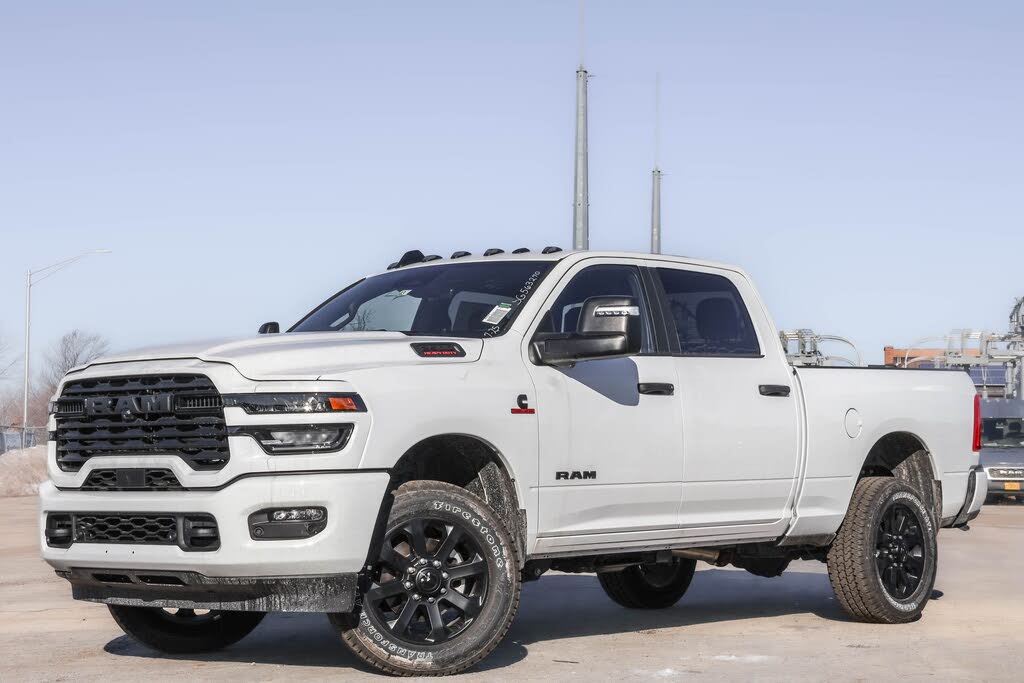 2025 RAM 2500 Big Horn Crew Cab 4WD