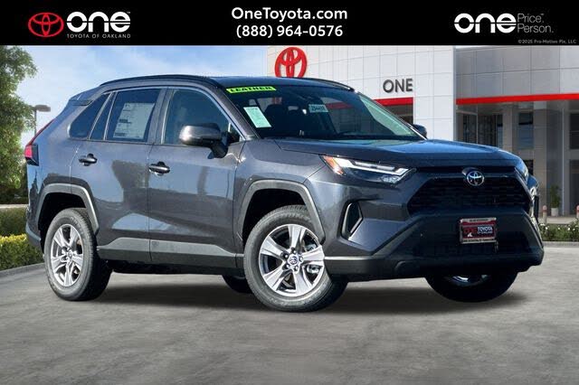 2025 Toyota RAV4 XLE AWD