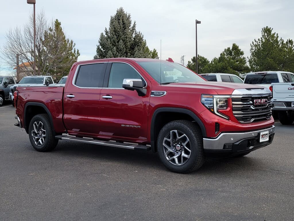 2026 GMC Sierra 1500 SLT Crew Cab 4WD