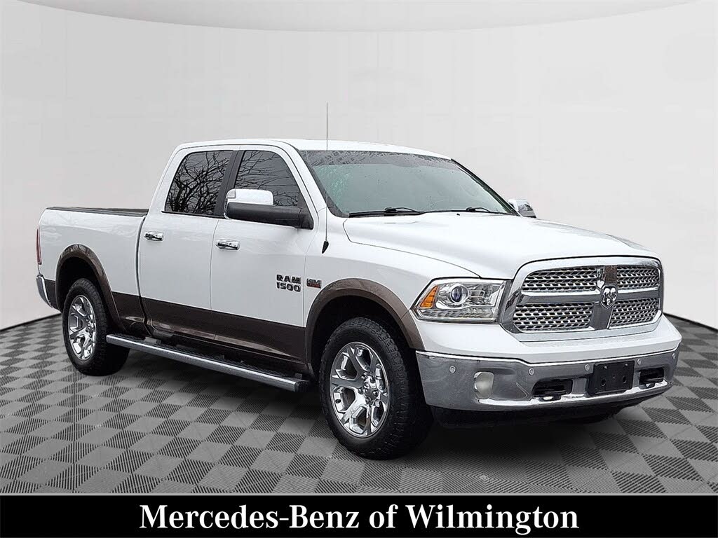 2017 RAM 1500 Laramie Crew Cab 4WD