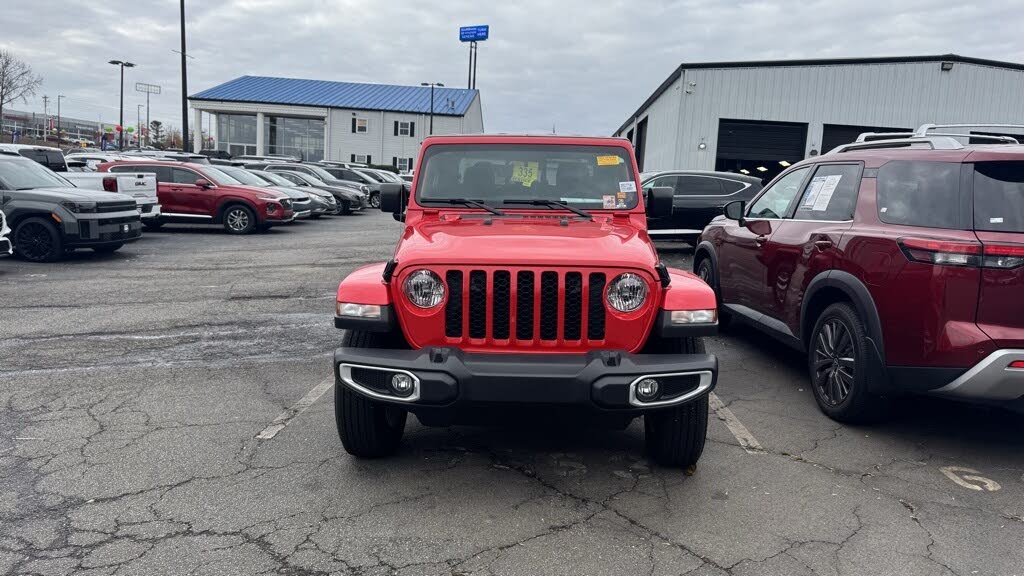 2023 Jeep Gladiator Sport Crew Cab 4WD