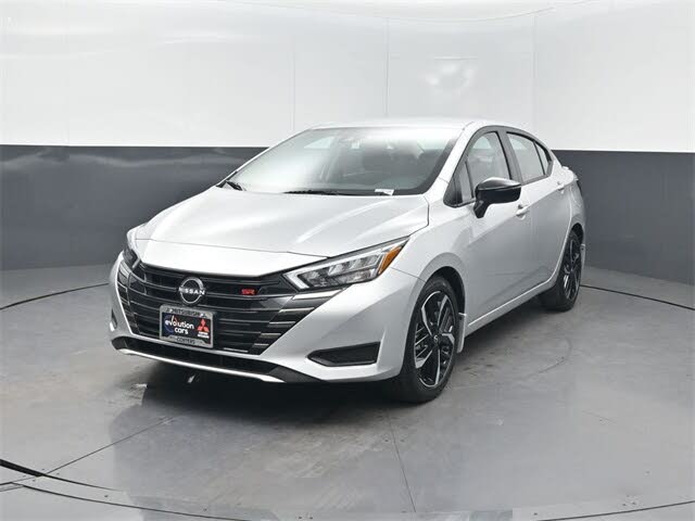 2025 Nissan Versa SR FWD