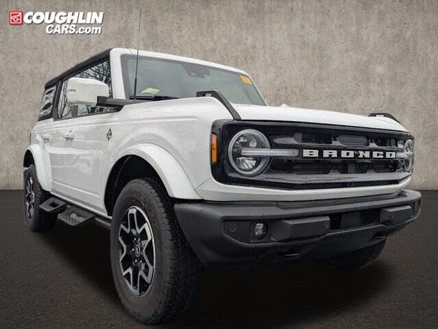 2024 Ford Bronco Outer Banks 4-Door 4WD