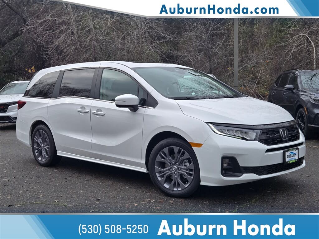 2026 Honda Odyssey Touring FWD