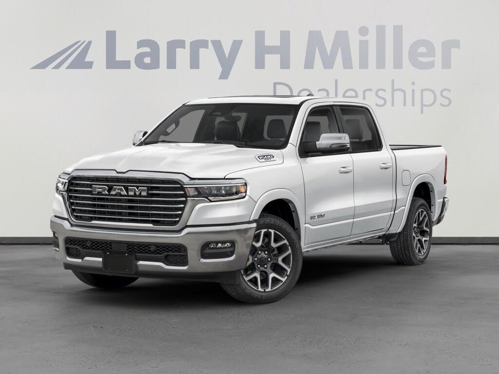 2026 RAM 1500 Laramie Crew Cab 4WD